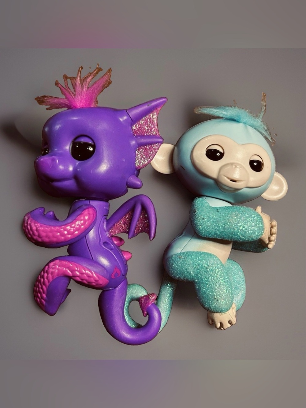 2-WowWee Fingerlings Interactive Battery Operated Blue Monkey & Purple Dragon
